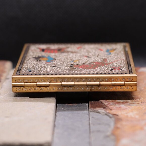 Vintage 1950s Volupte Powder Compact – Exotic Animal & Gold Foliate Design - Picture 7 of 14